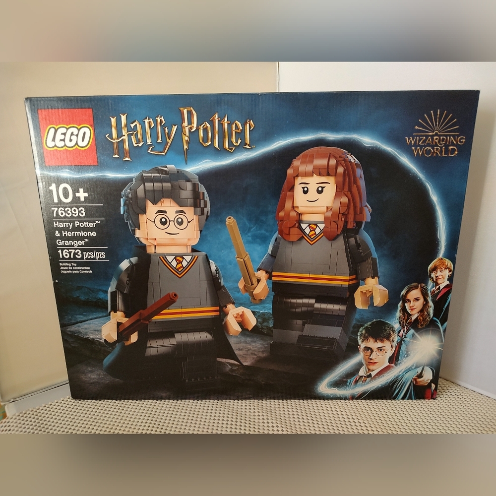 LEGO Harry Potter 76393 Harry Potter and Hermione Granger NWT Building Toy Set